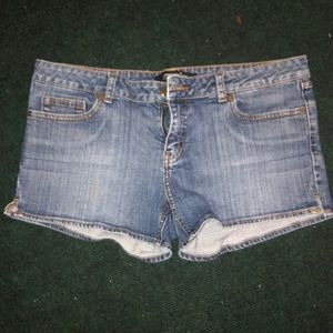 Women’s jean shorts